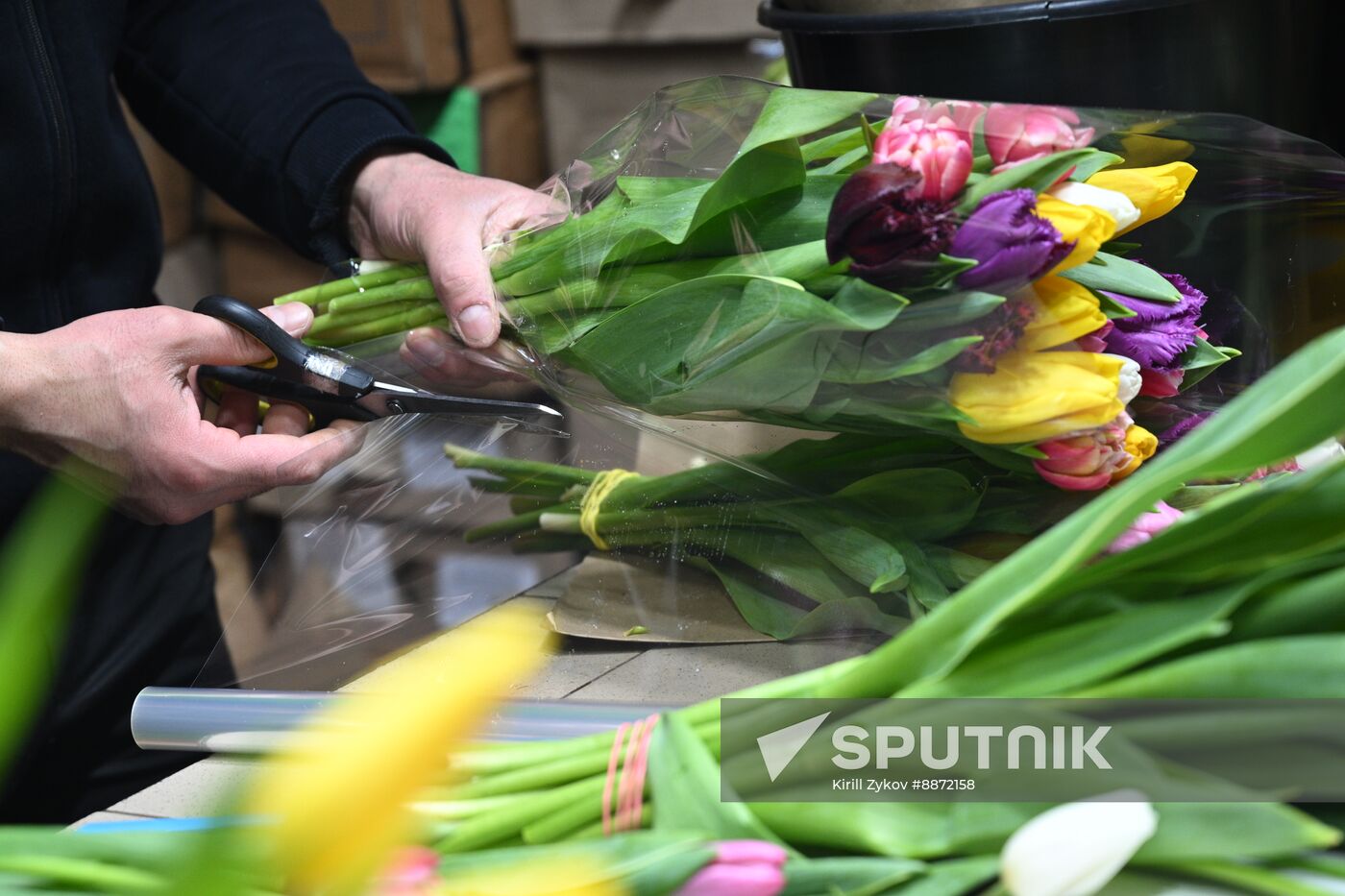 Russia Women’s Day Flowers Selling