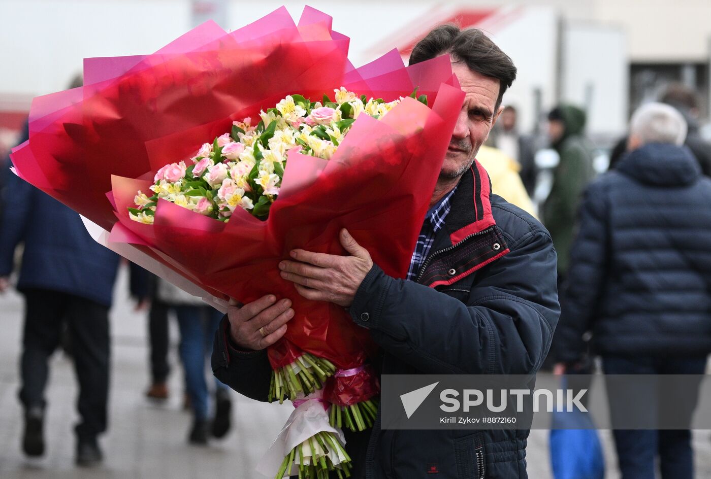 Russia Women’s Day Flowers Selling