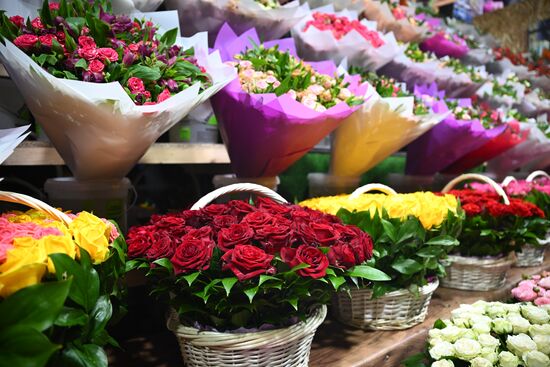 Russia Women’s Day Flowers Selling