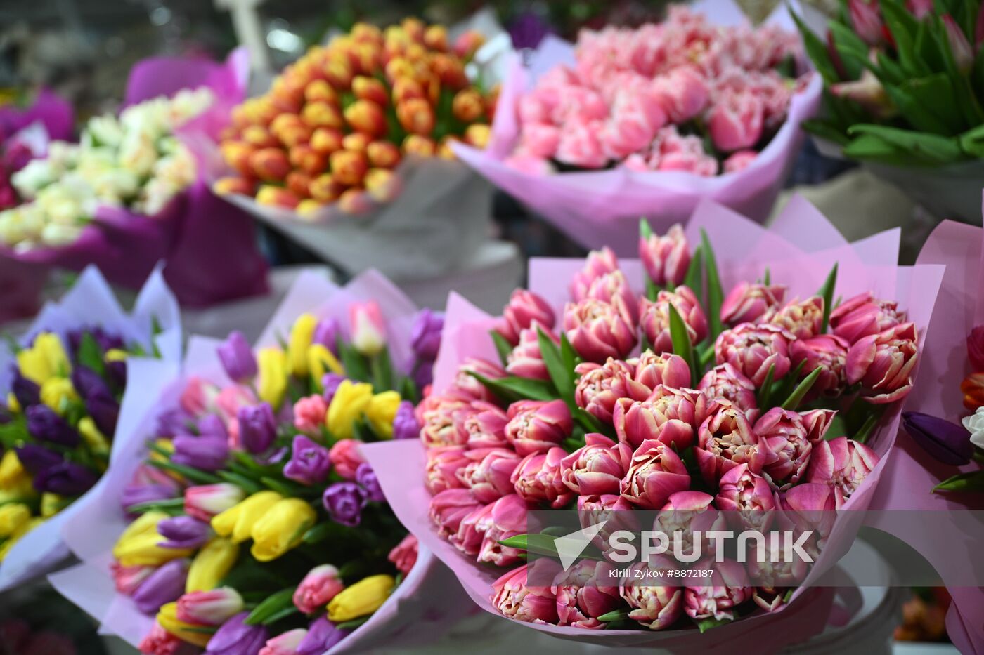 Russia Women’s Day Flowers Selling