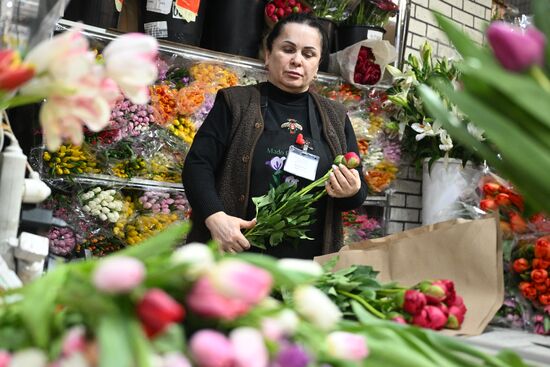 Russia Women’s Day Flowers Selling