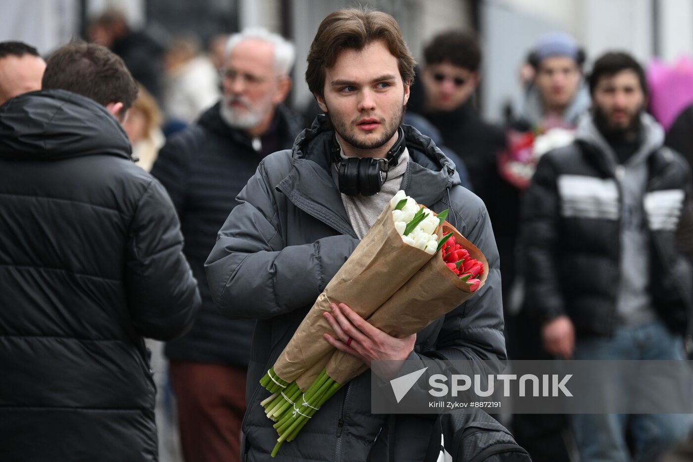 Russia Women’s Day Flowers Selling