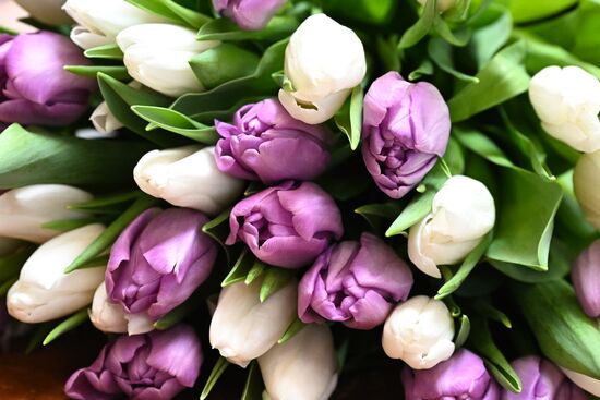 Russia Women’s Day Flowers Selling