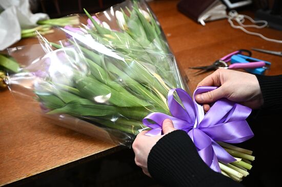 Russia Women’s Day Flowers Selling