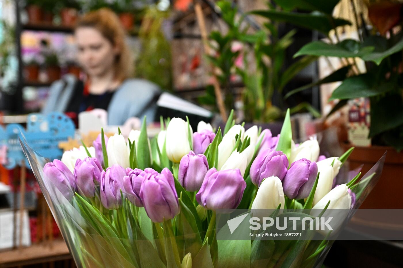 Russia Women’s Day Flowers Selling