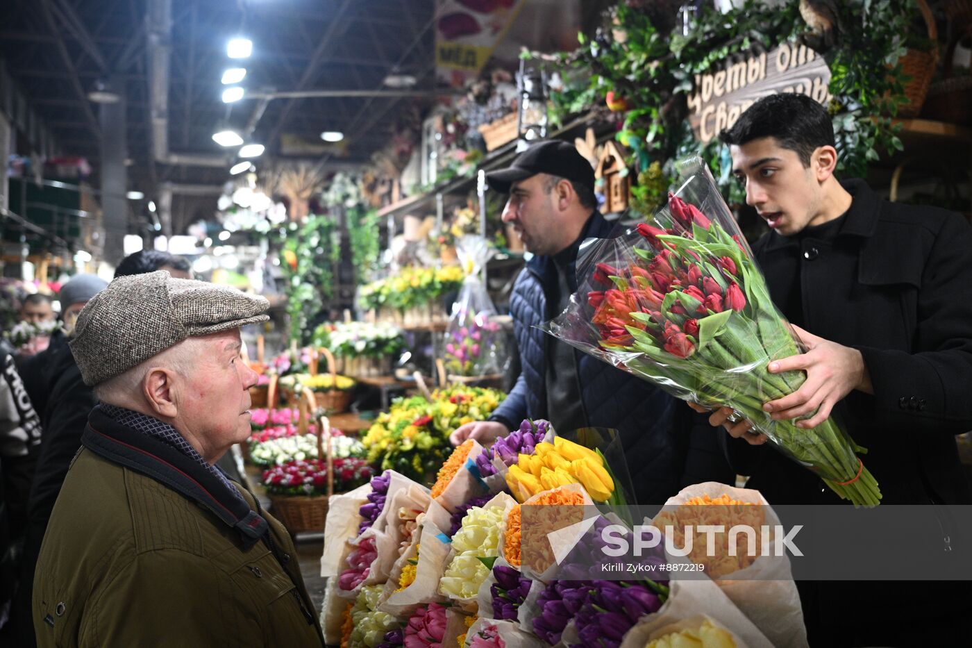 Russia Women’s Day Flowers Selling