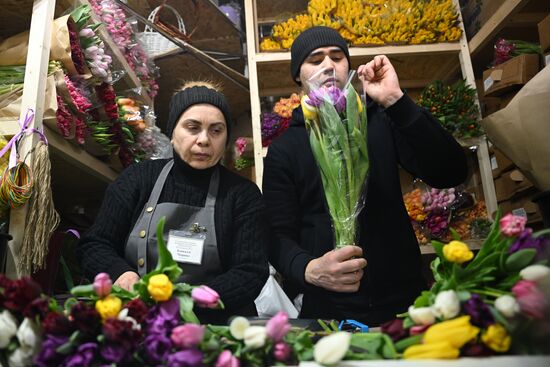 Russia Women’s Day Flowers Selling