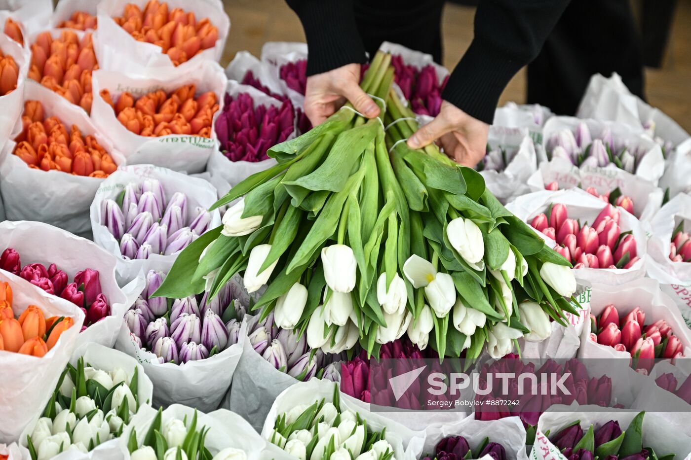 Russia Women’s Day Flowers Selling