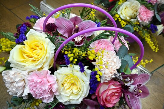 Russia Women’s Day Flowers Selling