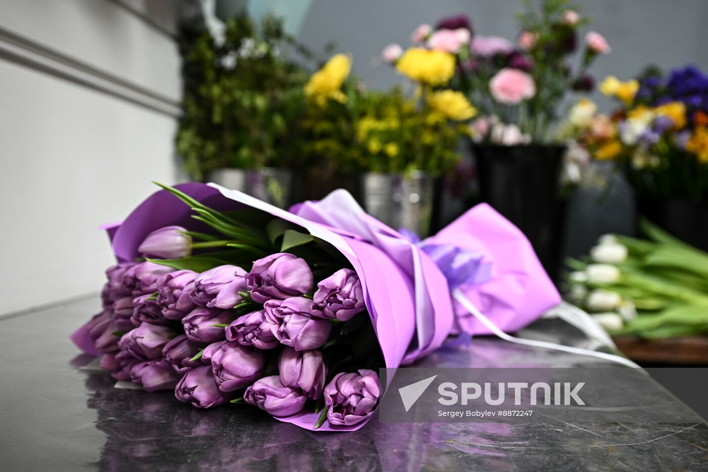 Russia Women’s Day Flowers Selling