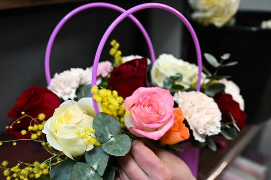Russia Women’s Day Flowers Selling