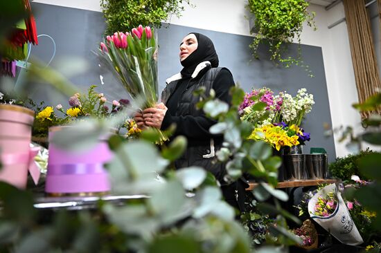 Russia Women’s Day Flowers Selling