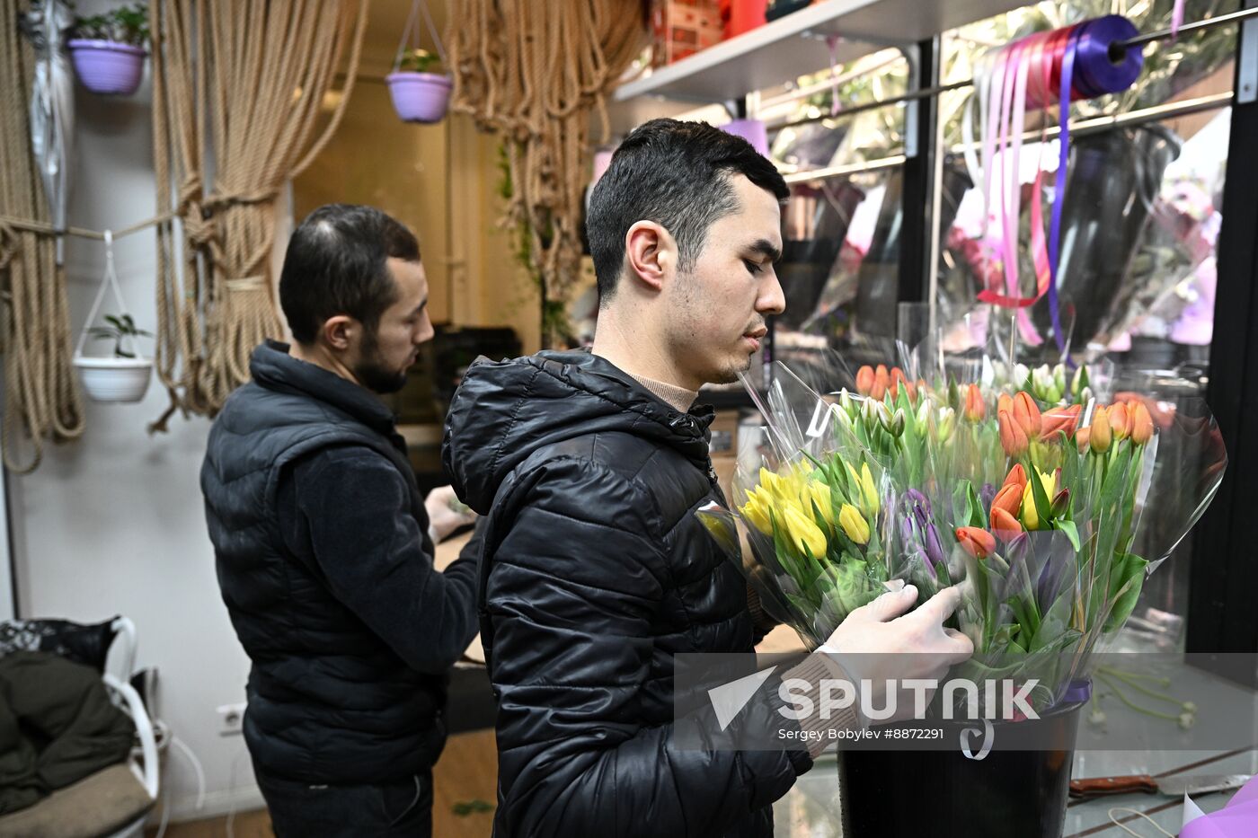 Russia Women’s Day Flowers Selling