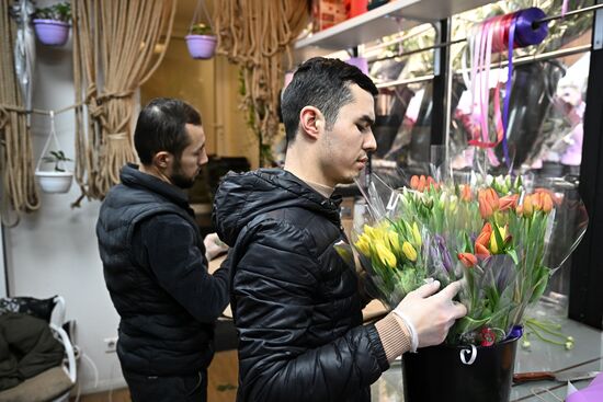 Russia Women’s Day Flowers Selling