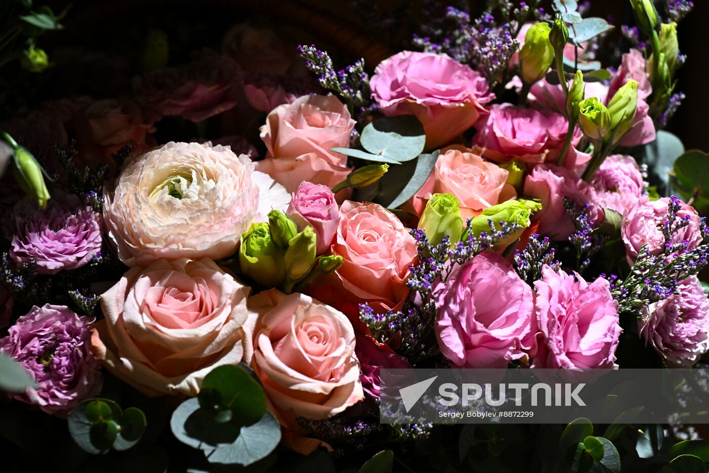 Russia Women’s Day Flowers Selling