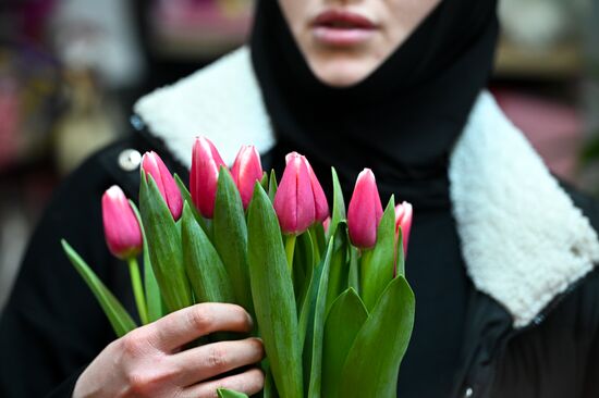 Russia Women’s Day Flowers Selling
