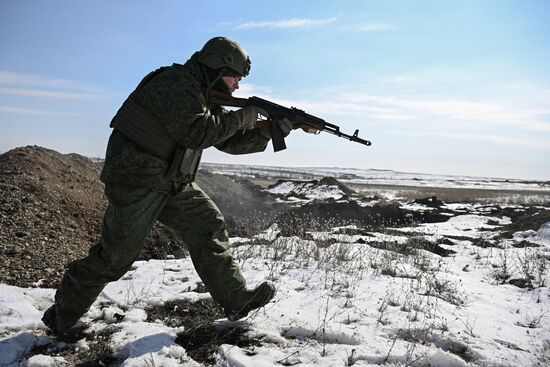 Russia Ukraine Military Operation Troops Training