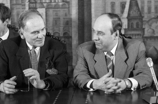 Pierre Cardin visits USSR