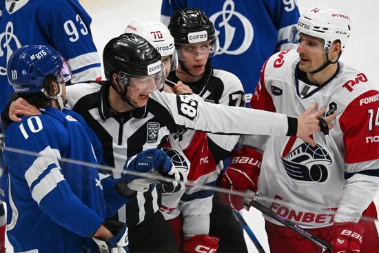 Russia Ice Hockey Kontinental League Dynamo - Lokomotiv