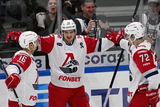 Russia Ice Hockey Kontinental League Dynamo - Lokomotiv