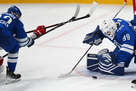 Russia Ice Hockey Kontinental League Dynamo - Lokomotiv