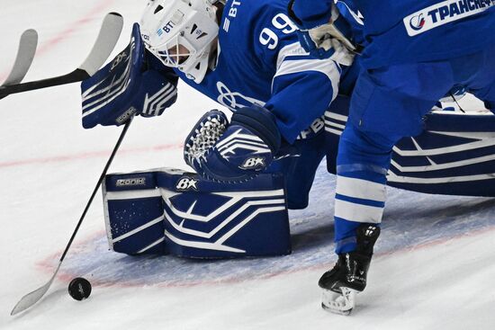 Russia Ice Hockey Kontinental League Dynamo - Lokomotiv