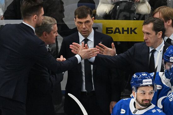 Russia Ice Hockey Kontinental League Dynamo - Lokomotiv