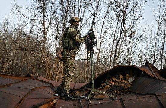 Russia Ukraine Kursk Attack Electronic Warfare