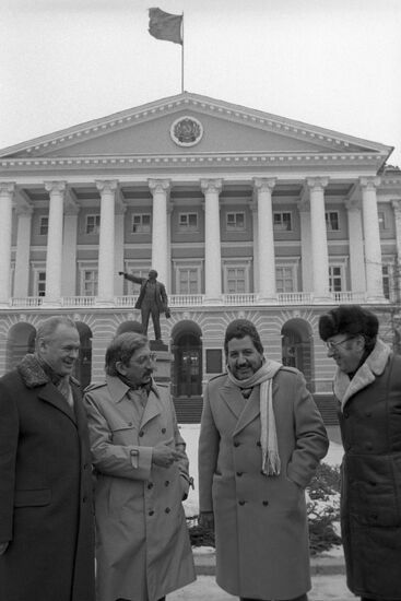 Dante Mario Antonio Caputo visits USSR