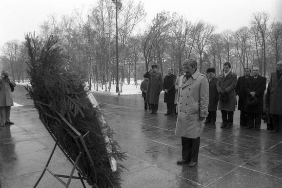 Dante Mario Antonio Caputo visits USSR