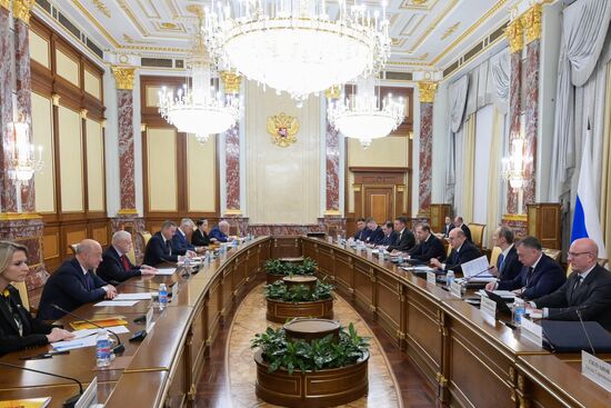 Russia Mishustin Parliament Just Russia For Truth