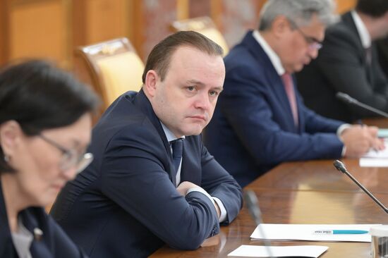 Russia Mishustin Parliament New People