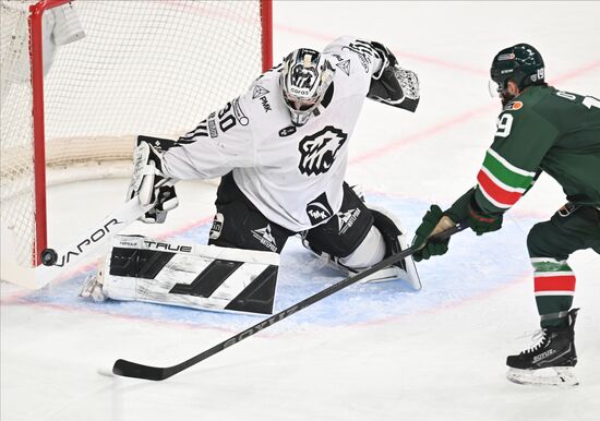 Russia Ice Hockey Kontinental League Ak Bars - Traktor