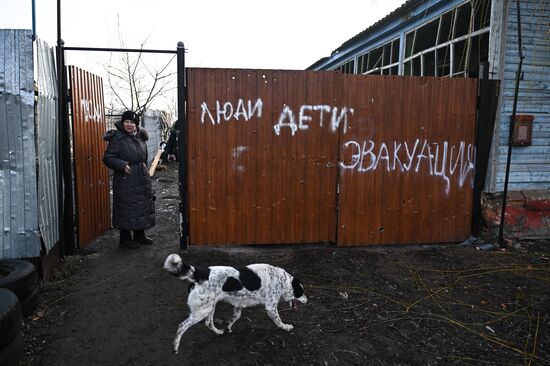 Russia Ukraine Kursk Attack Sudzha Evacuees