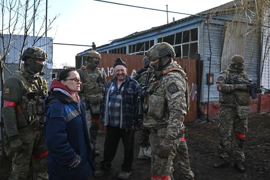 Russia Ukraine Kursk Attack Sudzha Evacuees