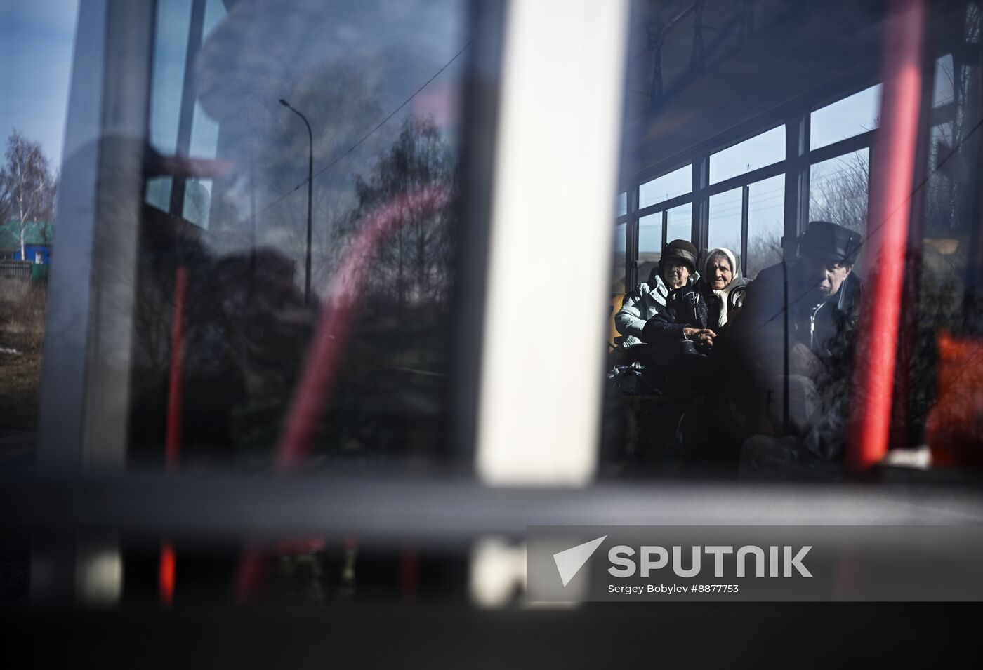 Russia Ukraine Kursk Attack Sudzha Evacuees