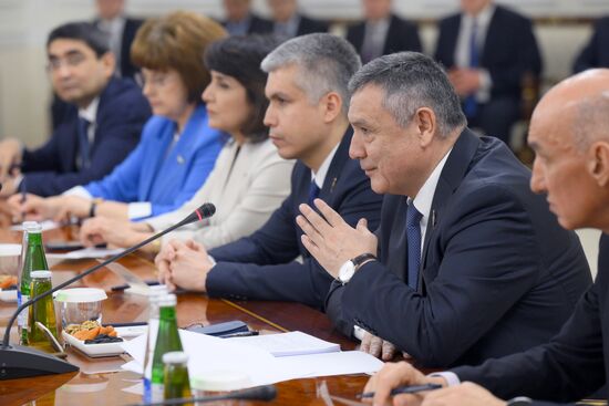 Uzbekistan Russia Parliament