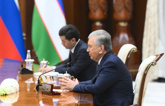 Uzbekistan Russia Parliament