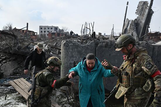 Russia Ukraine Kursk Attack Evacuees