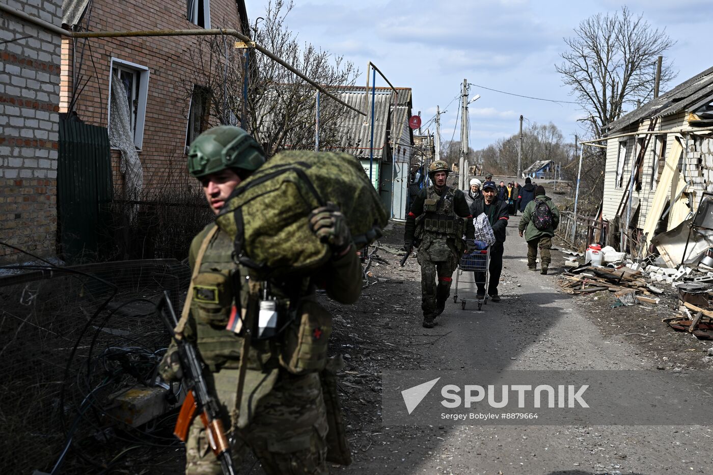 Russia Ukraine Kursk Attack Evacuees