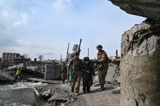 Russia Ukraine Kursk Attack Evacuees