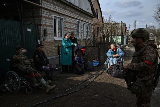 Russia Ukraine Kursk Attack Evacuees