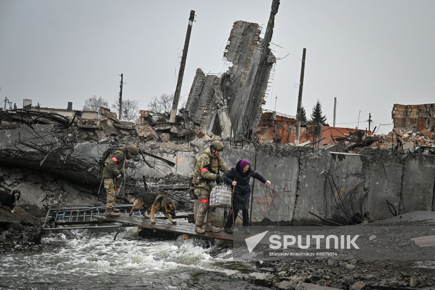 Russia Ukraine Kursk Attack Evacuees