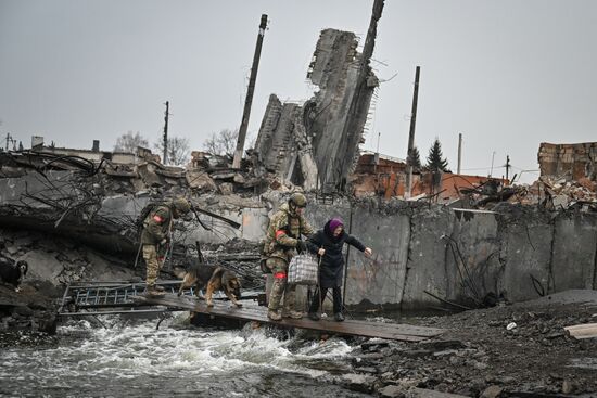 Russia Ukraine Kursk Attack Evacuees