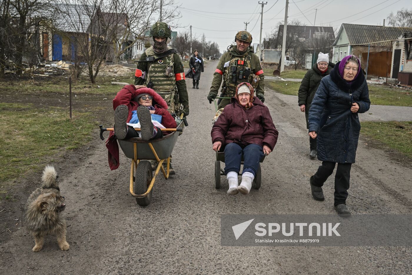 Russia Ukraine Kursk Attack Evacuees