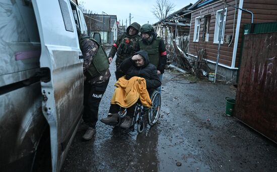 Russia Ukraine Kursk Attack Evacuees