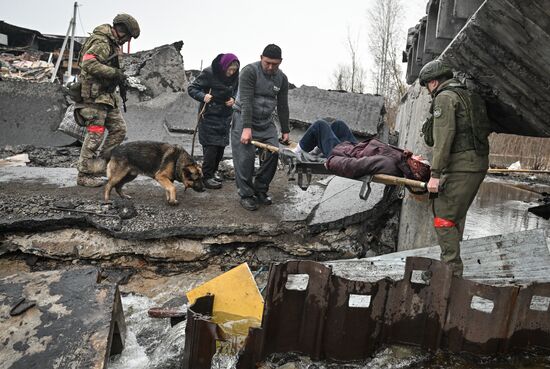 Russia Ukraine Kursk Attack Evacuees