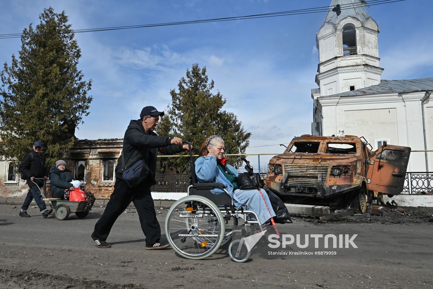 Russia Ukraine Kursk Attack Evacuees