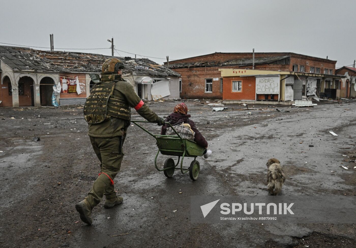 Russia Ukraine Kursk Attack Evacuees