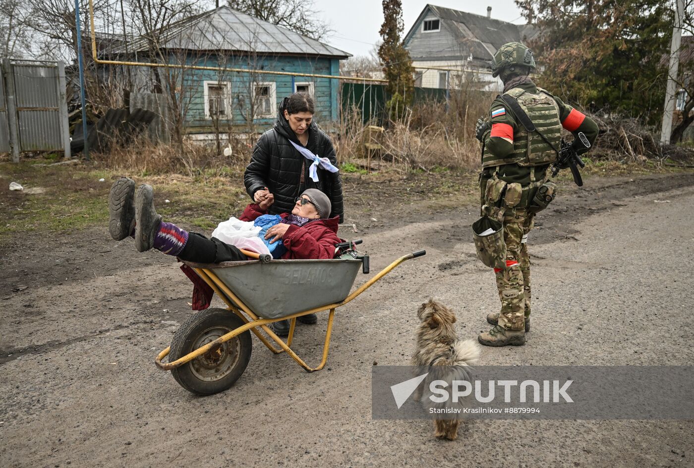 Russia Ukraine Kursk Attack Evacuees